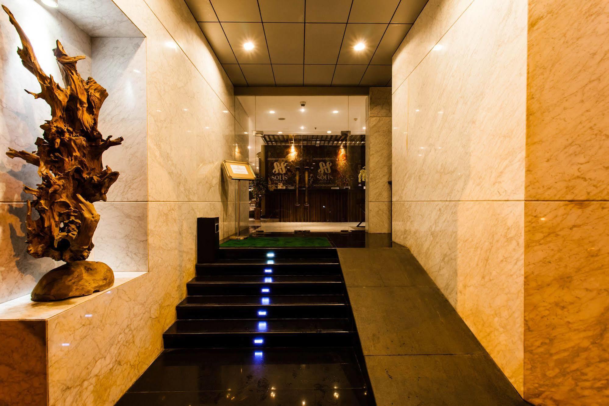 Hotel Zen Blok M Palatehan 3*