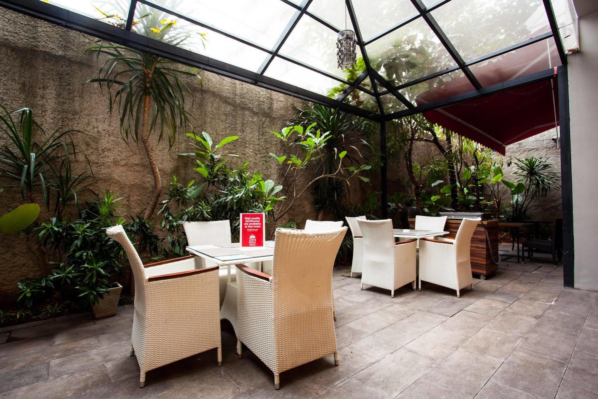 Zen Blok M Palatehan 3* Jakarta