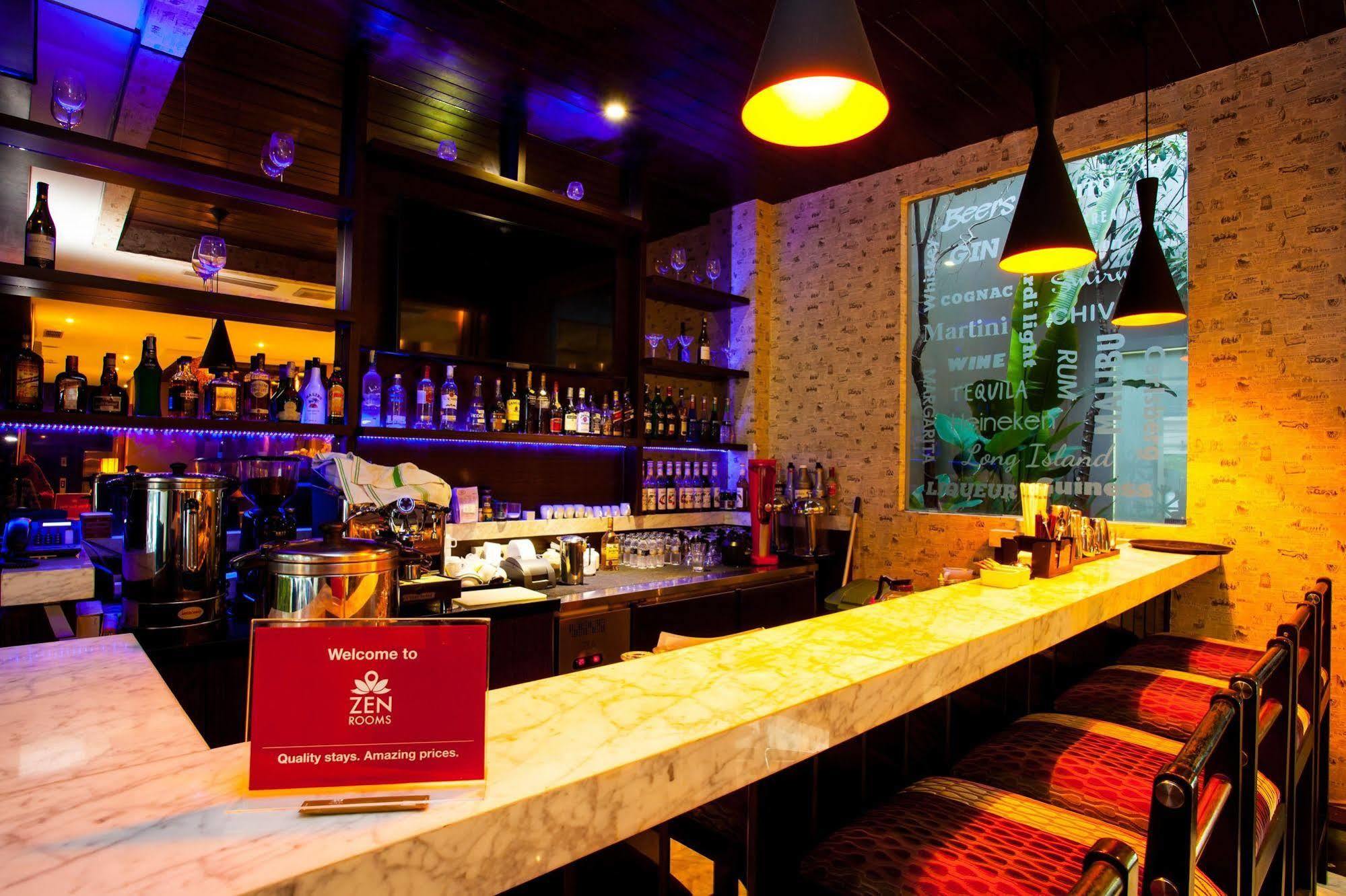 Zen Blok M Palatehan Hotel 3*