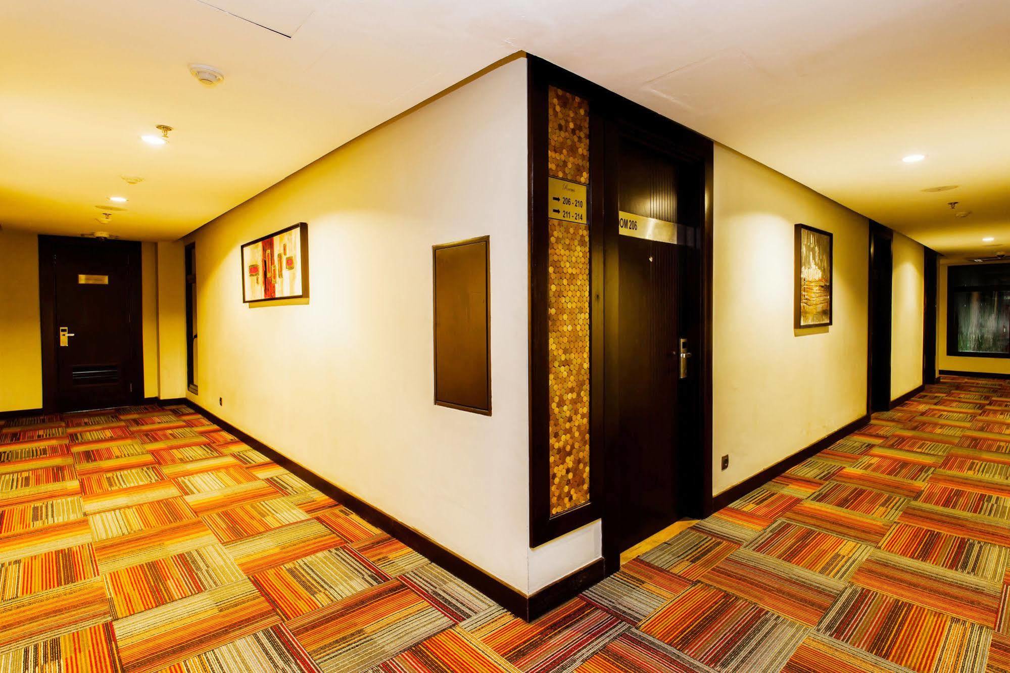 Zen Blok M Palatehan Jakarta