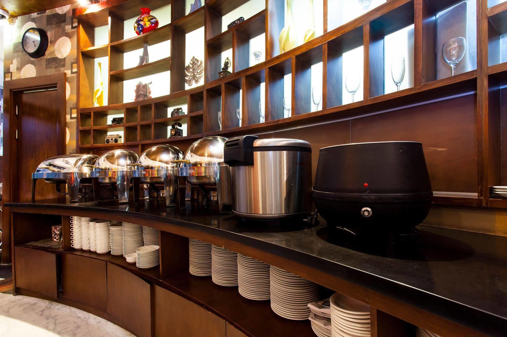 Hotel Zen Blok M Palatehan Jakarta